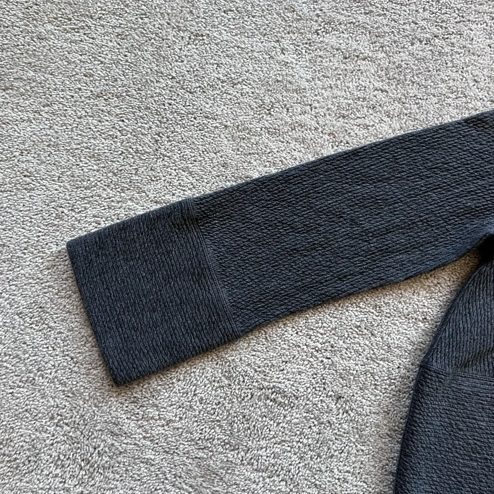 Lululemon Retreat Yourself Pullover Textured Sweatshirt Womens XS/S Gray